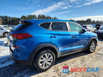 Trzecie zdjęcie samochodu z tyłu: 2020 HYUNDAI TUCSON SE VIN:KM8J2CA43LU213275 - miniatura