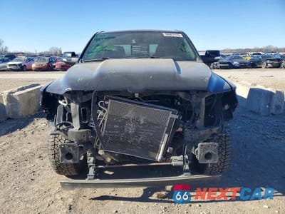 Piąte zdjęcie samochodu w środku: 2019 RAM 1500 BIG HORN/LONE STAR VIN:1C6SRFFT0KN904642 - miniatura