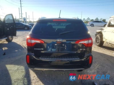 Zdjęcie 6 z 13 samochodu: 2015 KIA SORENTO SX VIN:5XYKW4A78FG587254 - miniatura