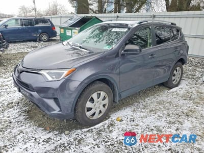 2018 TOYOTA RAV4 LE JTMBFREVXJJ727674 - główne zdjęcie licytacji z USA - miniatura