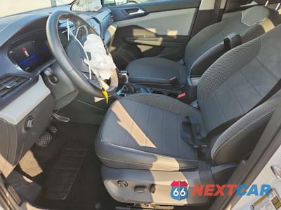 Zdjęcie 7 z 12 samochodu: 2023 VOLKSWAGEN TAOS SE VIN:3VVVX7B24PM363547 - miniatura