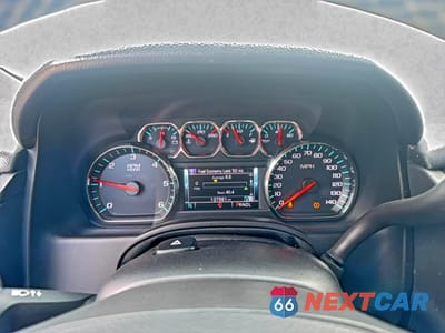 Zdjęcie 8 z 10 samochodu: 2017 GMC YUKON SLT VIN:1GKS1BKC9HR134333 - miniatura