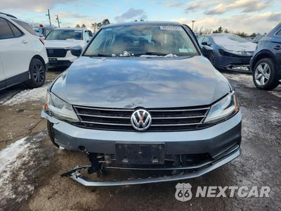 Piąte zdjęcie samochodu w środku: 2017 VOLKSWAGEN JETTA S VIN:3VW2B7AJ8HM415057 - miniatura