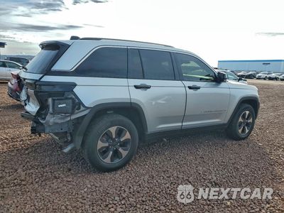 Trzecie zdjęcie samochodu z tyłu: 2022 JEEP GRAND CHEROKEE LIMITED 4XE VIN:1C4RJYB61N8718055 - miniatura