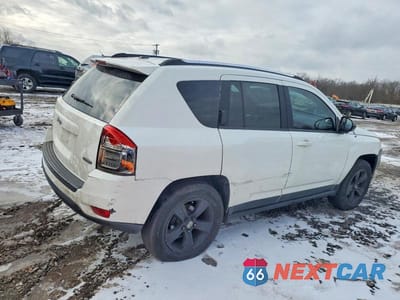 Trzecie zdjęcie samochodu z tyłu: 2011 JEEP COMPASS SPORT VIN:1J4NF1FB5BD259107 - miniatura