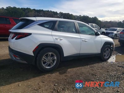 Trzecie zdjęcie samochodu z tyłu: 2025 HYUNDAI TUCSON SE VIN:3KMJA3DE9SE021168 - miniatura