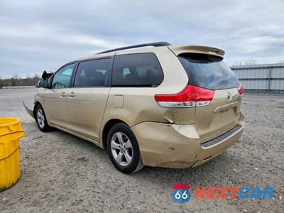 Drugie zdjęcie samochodu z przodu: 2013 TOYOTA SIENNA LE VIN:5TDKK3DC5DS367424 - miniatura
