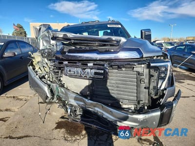 Piąte zdjęcie samochodu w środku: 2024 GMC SIERRA K2500 DENALI ULTIMATE VIN:1GT49XEY2RF458597 - miniatura