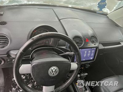 Zdjęcie 9 z 11 samochodu: 2010 VOLKSWAGEN NEW BEETLE VIN:3VWRW3AG2AM015792 - miniatura