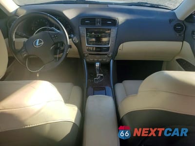 Zdjęcie 8 z 13 samochodu: 2010 LEXUS IS 250 VIN:JTHBF5C24A5111641 - miniatura