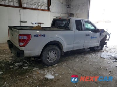 Trzecie zdjęcie samochodu z tyłu: 2022 FORD F150 SUPER CAB VIN:1FTFX1E53NFA25740 - miniatura