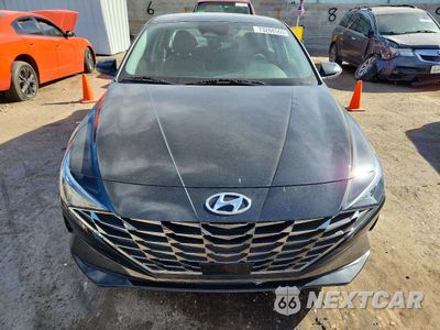 Piąte zdjęcie samochodu w środku: 2021 HYUNDAI ELANTRA LIMITED VIN:5NPLP4AG1MH032640 - miniatura