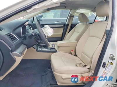 Zdjęcie 7 z 11 samochodu: 2017 SUBARU LEGACY 2.5I VIN:4S3BNAB63H3034364 - miniatura