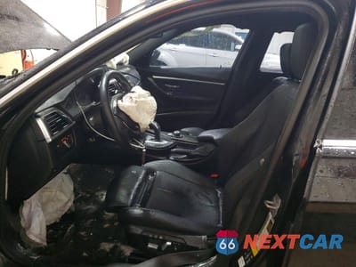 Zdjęcie 7 z 14 samochodu: 2018 BMW 330 XI VIN:WBA8D9G54JNU70479 - miniatura