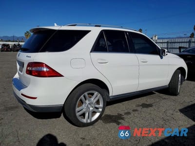 Trzecie zdjęcie samochodu z tyłu: 2014 MERCEDES-BENZ ML 350 4MATIC VIN:4JGDA5HB0EA432506 - miniatura