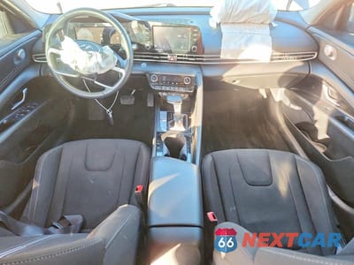 Zdjęcie 8 z 11 samochodu: 2022 HYUNDAI ELANTRA SEL VIN:KMHLN4AG5NU339012 - miniatura