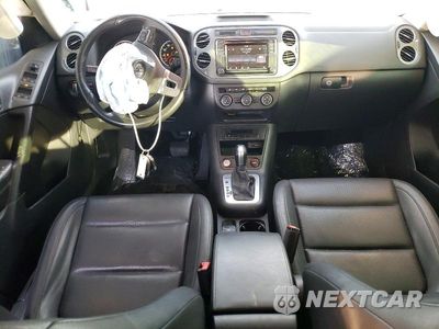 Zdjęcie 8 z 12 samochodu: 2017 VOLKSWAGEN TIGUAN S VIN:WVGBV7AX8HK020829 - miniatura