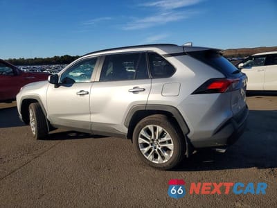 Drugie zdjęcie samochodu z przodu: 2025 TOYOTA RAV4 XLE PREMIUM VIN:2T3A1RFV0SW602422 - miniatura