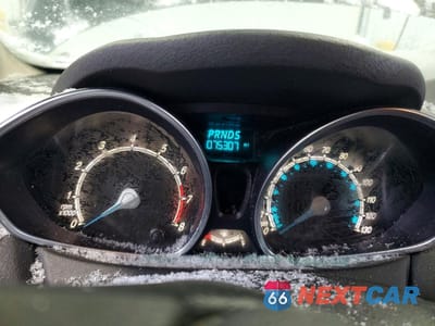 Zdjęcie 9 z 14 samochodu: 2014 FORD FIESTA TITANIUM VIN:3FADP4FJ4EM163085 - miniatura