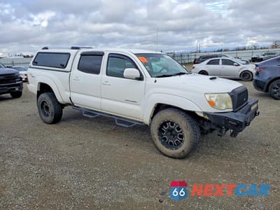 Czwarte zdjęcie samochodu z boku: 2008 TOYOTA TACOMA DOUBLE CAB LONG BED VIN:5TEMU52N28Z476080 - miniatura