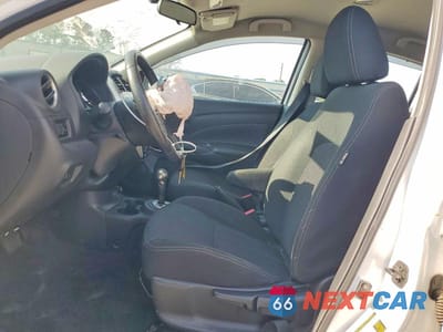 Zdjęcie 7 z 11 samochodu: 2018 NISSAN VERSA VIN:3N1CN7AP4JL862910 - miniatura