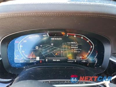 Zdjęcie 9 z 12 samochodu: 2022 BMW M550XI VIN:WBA13BK07NCK97744 - miniatura