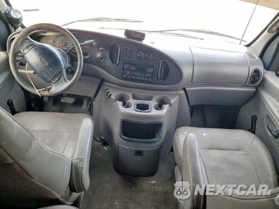 Zdjęcie 8 z 13 samochodu: 2002 FORD E350 DELIVERY VAN VIN:1FTSE34F82HA41443 - miniatura