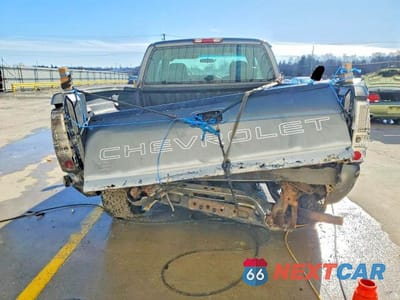 Zdjęcie 6 z 11 samochodu: 2002 CHEVROLET SILVERADO K1500 VIN:2GCEK19VX21210696 - miniatura