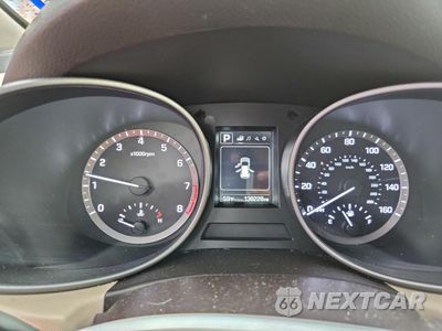 Zdjęcie 9 z 13 samochodu: 2017 HYUNDAI SANTA FE SPORT VIN:5XYZU3LB3HG473875 - miniatura