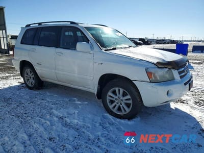 Czwarte zdjęcie samochodu z boku: 2007 TOYOTA HIGHLANDER HYBRID VIN:JTEEW21AX70046691 - miniatura