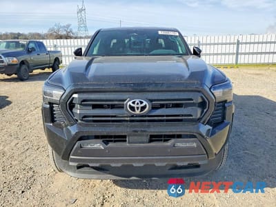 Piąte zdjęcie samochodu w środku: 2024 TOYOTA TACOMA DOUBLE CAB VIN:3TMLB5JN8RM022966 - miniatura
