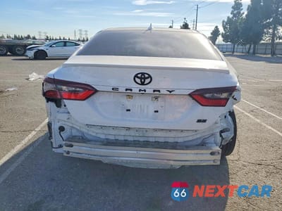 Zdjęcie 6 z 12 samochodu: 2024 TOYOTA CAMRY SE NIGHT SHADE VIN:4T1G11AK8RU843737 - miniatura
