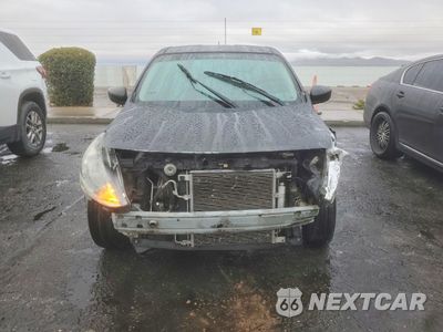 Piąte zdjęcie samochodu w środku: 2017 NISSAN VERSA S VIN:3N1CN7AP6HL816425 - miniatura