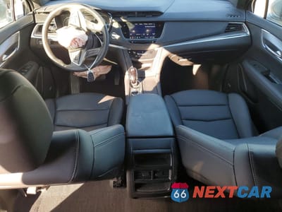 Zdjęcie 8 z 14 samochodu: 2025 CADILLAC XT5 LUXURY VIN:1GYKNAR47SZ147625 - miniatura