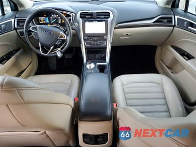 Zdjęcie 8 z 12 samochodu: 2017 FORD FUSION SE VIN:3FA6P0H96HR187710 - miniatura
