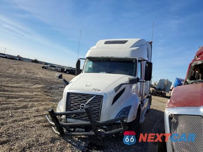 Drugie zdjęcie samochodu z przodu: 2023 VOLVO VN VNL VIN:4V4NC9EH3PN339501 - miniatura