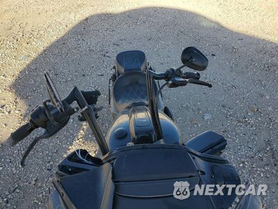 Piąte zdjęcie samochodu w środku: 2022 HARLEY DAVIDSON FLTRXST VIN:1HD1ACL15NB661962 - miniatura