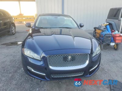 Piąte zdjęcie samochodu w środku: 2016 JAGUAR XJL PORTFOLIO VIN:SAJWA2G78G8V95263 - miniatura