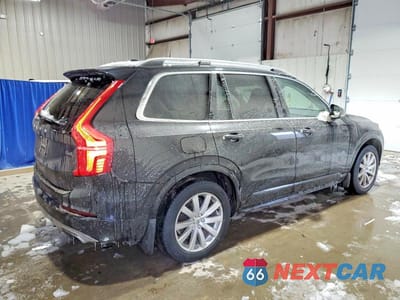 Trzecie zdjęcie samochodu z tyłu: 2016 VOLVO XC90 T6 VIN:YV4A22PKXG1044316 - miniatura