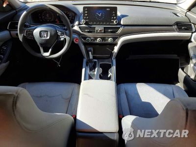 Zdjęcie 8 z 13 samochodu: 2019 HONDA ACCORD LX VIN:1HGCV1F1XKA161488 - miniatura