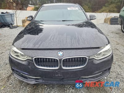 Piąte zdjęcie samochodu w środku: 2018 BMW 330 I VIN:WBA8B9G51JNU95877 - miniatura