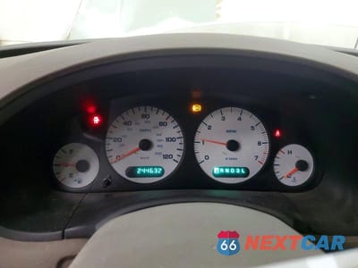 Zdjęcie 9 z 13 samochodu: 2002 DODGE GRAND CARAVAN SPORT VIN:1B4GP44R12B554033 - miniatura