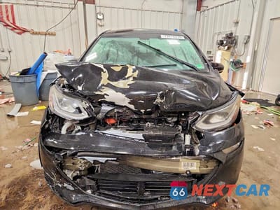 Piąte zdjęcie samochodu w środku: 2017 CHEVROLET BOLT EV LT VIN:1G1FW6S03H4181441 - miniatura