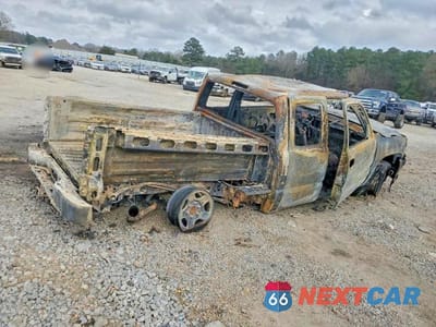 Trzecie zdjęcie samochodu z tyłu: 1999 GMC NEW SIERRA K1500 VIN:2GTEK19T7X1531861 - miniatura