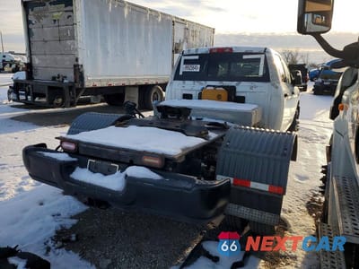 Trzecie zdjęcie samochodu z tyłu: 2023 RAM 3500 TRADESMAN TRUCK CAB AND CHASSIS VIN:3C63RRGLXPG578367 - miniatura