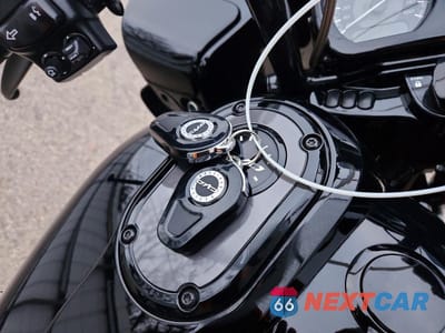 Zdjęcie 8 z 10 samochodu: 2021 HARLEY-DAVIDSON FLTRXSE VIN:1HD1TCL13MB954560 - miniatura