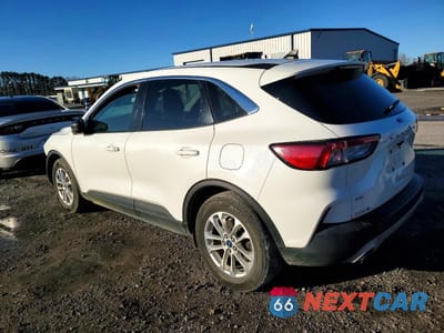 Drugie zdjęcie samochodu z przodu: 2022 FORD ESCAPE SE VIN:1FMCU0G64NUB68733 - miniatura
