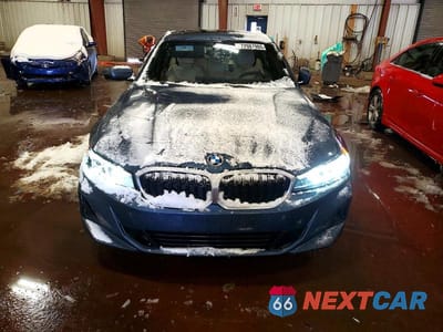 Piąte zdjęcie samochodu w środku: 2025 BMW 330XI VIN:3MW89CW05S8E90264 - miniatura