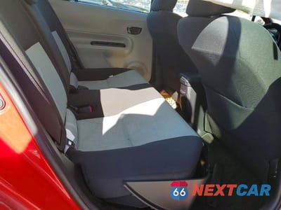 Zdjęcie 10 z 11 samochodu: 2013 TOYOTA PRIUS C TWO VIN:JTDKDTB37D1048505 - miniatura