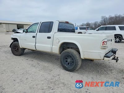 Drugie zdjęcie samochodu z przodu: 2002 DODGE DAKOTA QUAD SPORT VIN:1B7HG38X72S623687 - miniatura